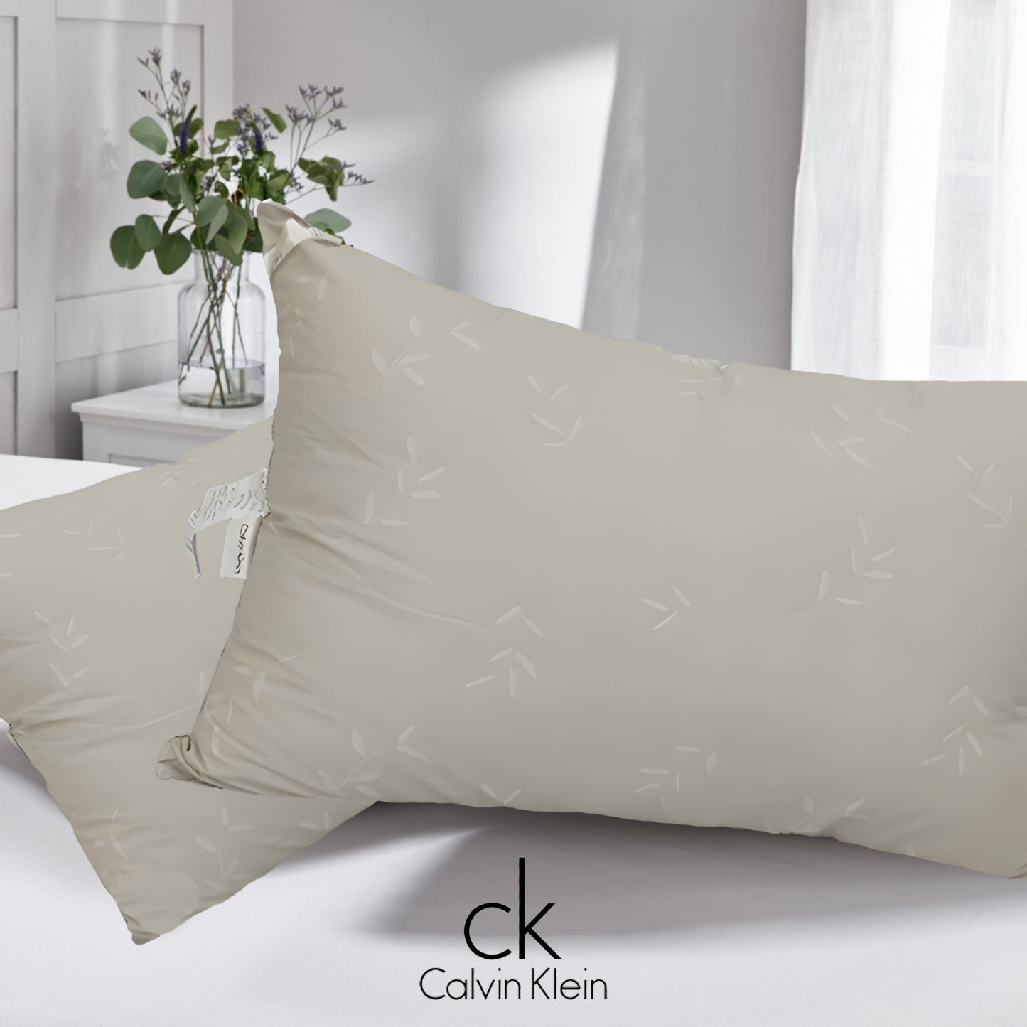 Legends Ultra Swiss Virgin Polyester Bed Pillows.